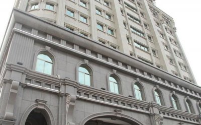 Enclosed Stone Curtain Wall