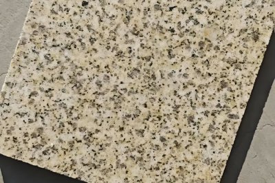 黄金麻花岗岩出现锈斑如何解决?