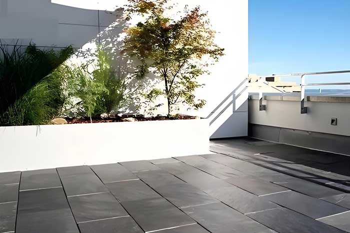 如何避免青石板的褪色呢?